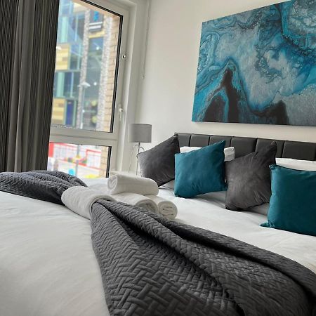Spacious, Bright & Modern 1 & 2 Bed Apartments At Sligo House - Central Watford Watford  Exteriör bild