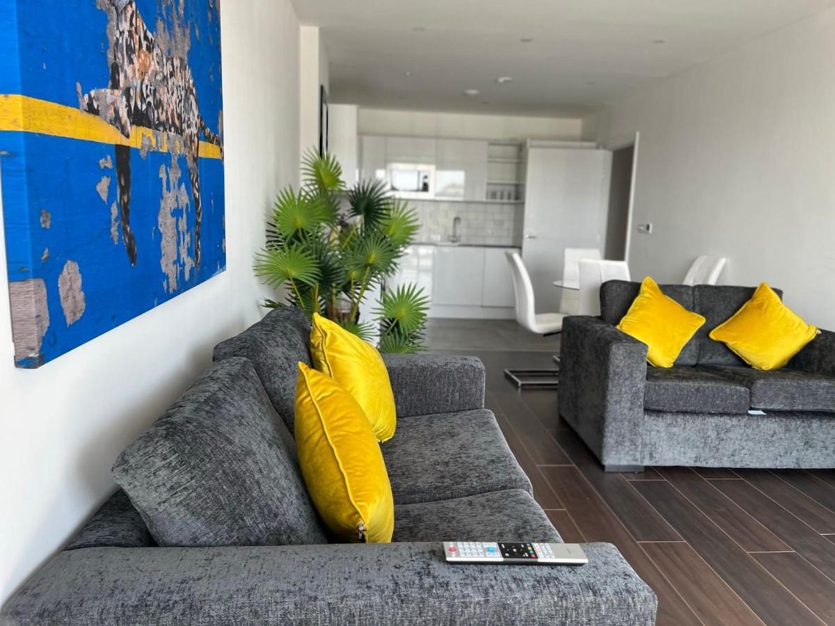 Spacious, Bright & Modern 1 & 2 Bed Apartments At Sligo House - Central Watford Watford  Exteriör bild