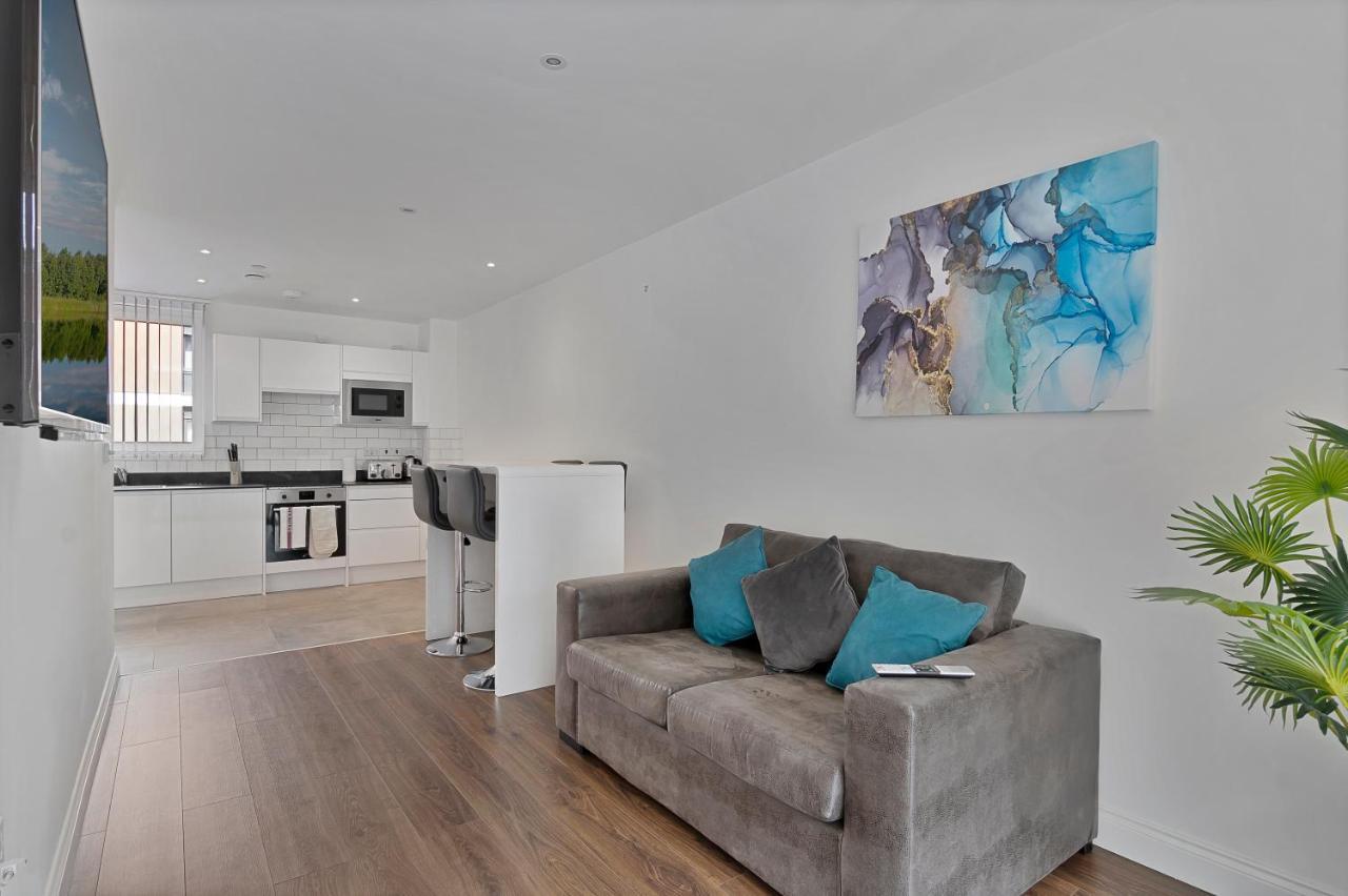 Spacious, Bright & Modern 1 & 2 Bed Apartments At Sligo House - Central Watford Watford  Exteriör bild