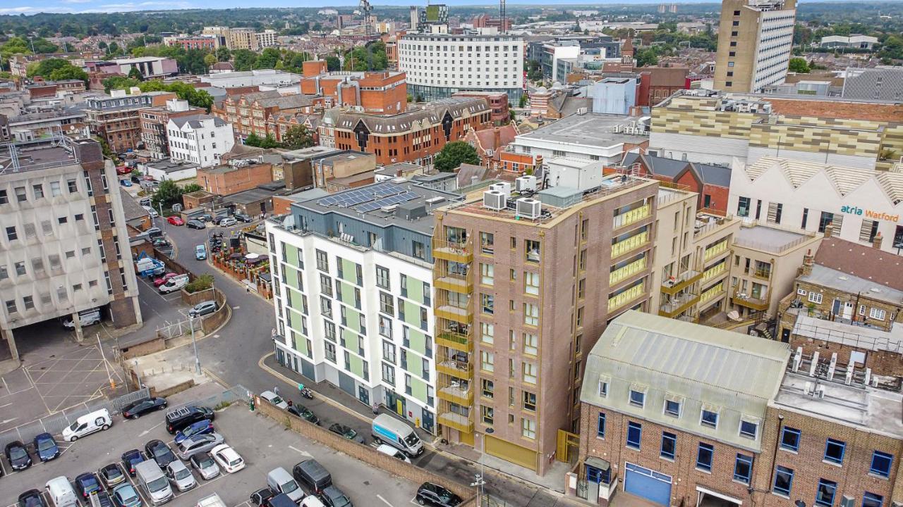 Spacious, Bright & Modern 1 & 2 Bed Apartments At Sligo House - Central Watford Watford  Exteriör bild
