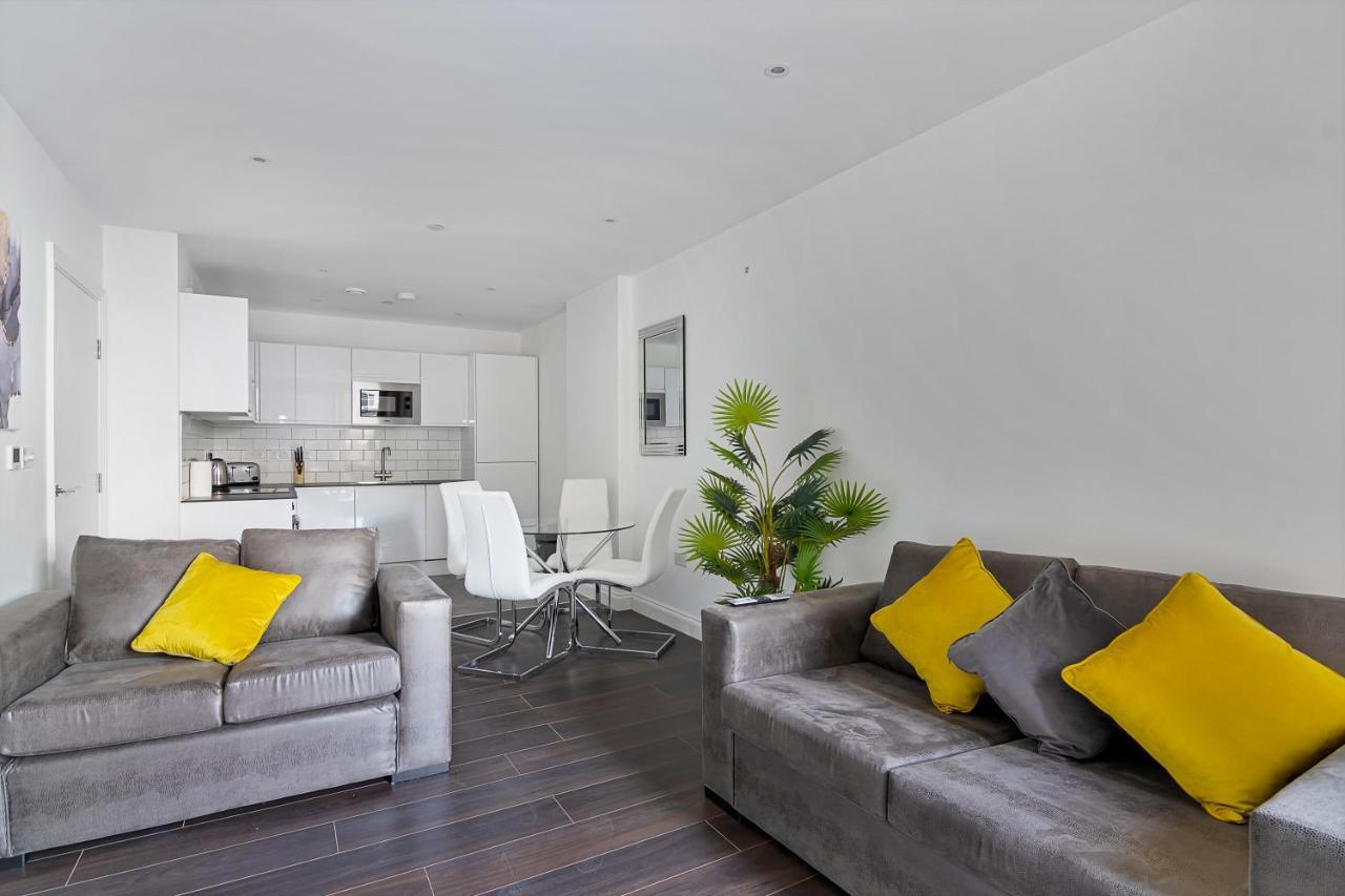 Spacious, Bright & Modern 1 & 2 Bed Apartments At Sligo House - Central Watford Watford  Exteriör bild