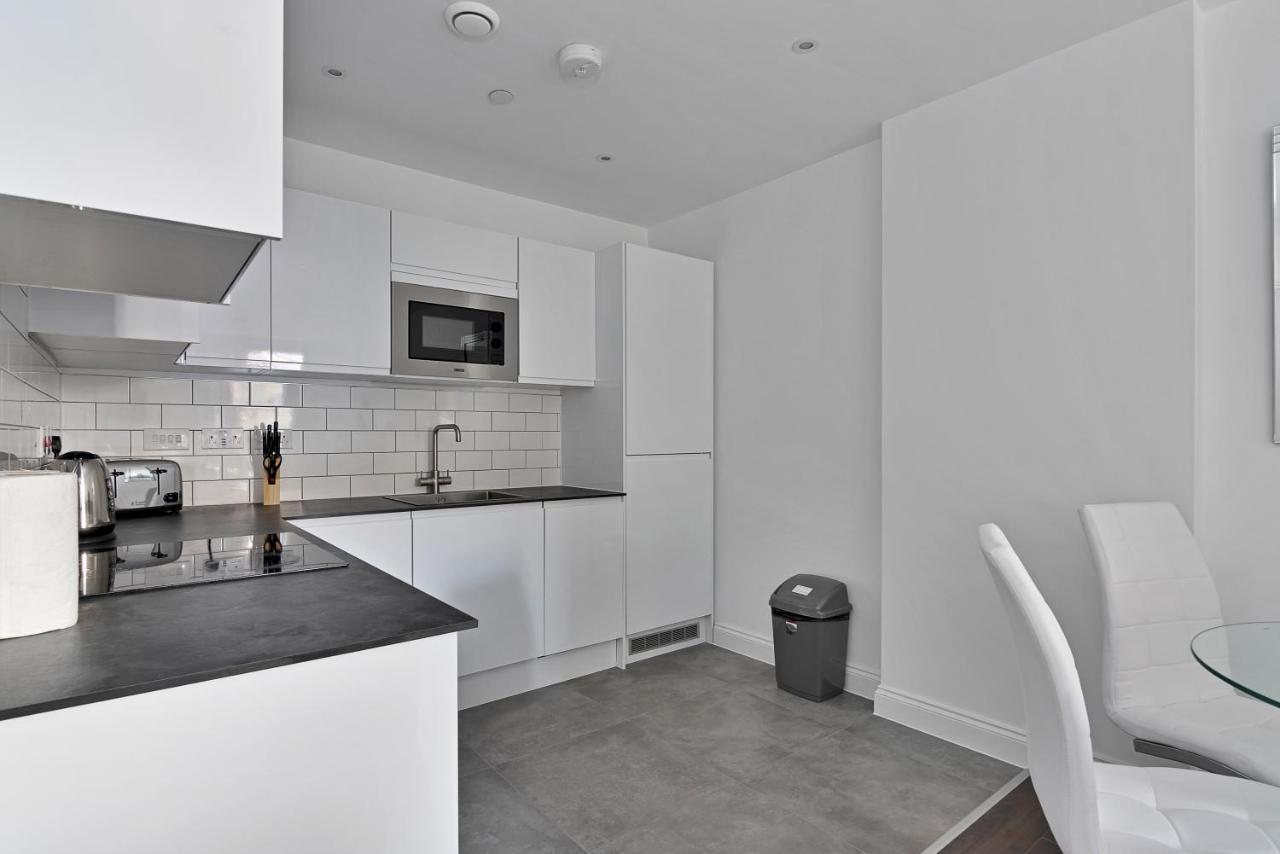 Spacious, Bright & Modern 1 & 2 Bed Apartments At Sligo House - Central Watford Watford  Exteriör bild